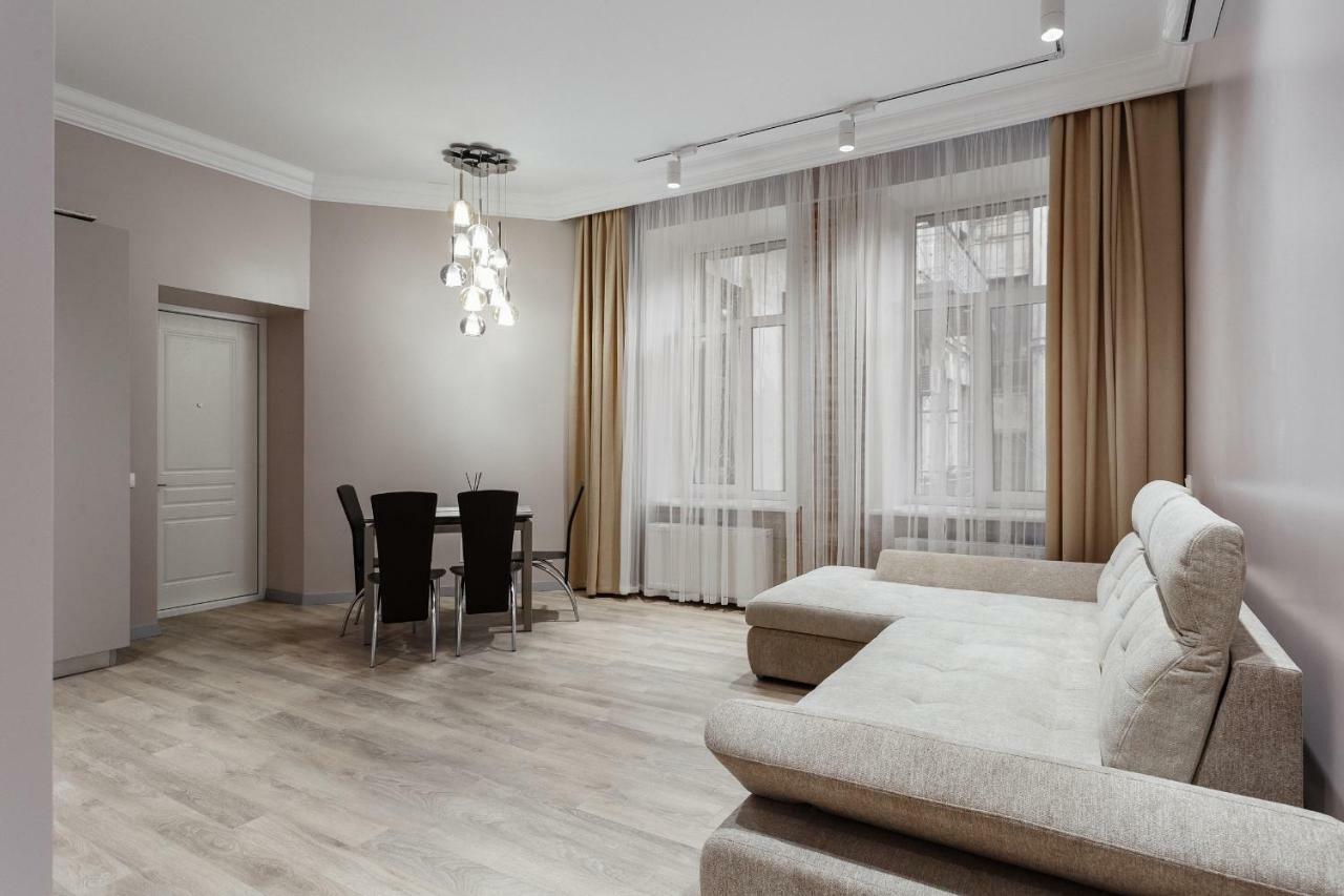 Central Barkar Apartments Odessa Esterno foto