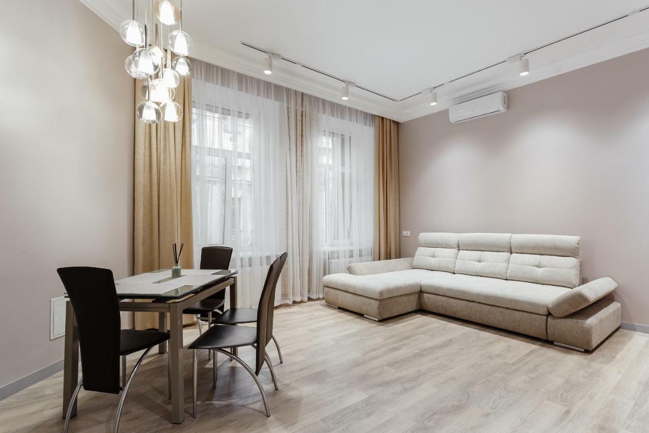 Central Barkar Apartments Odessa Esterno foto